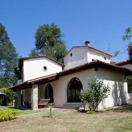 Poloturisticoumbria Cerreto Con Piscina *